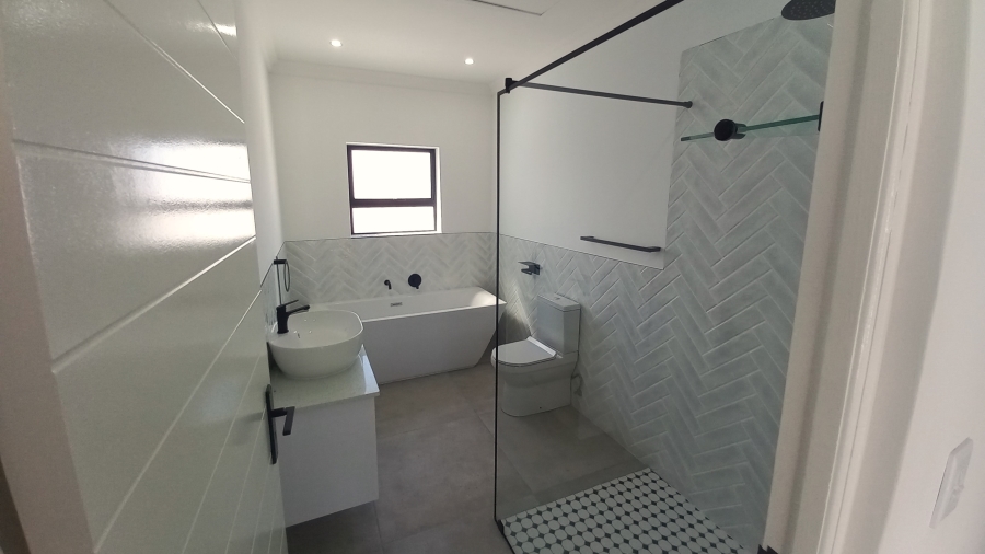 3 Bedroom Property for Sale in Shelley Point Western Cape